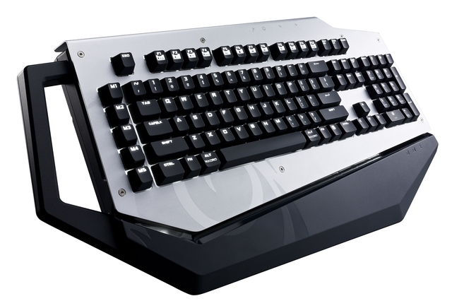 CM Storm Mech keyboard photo